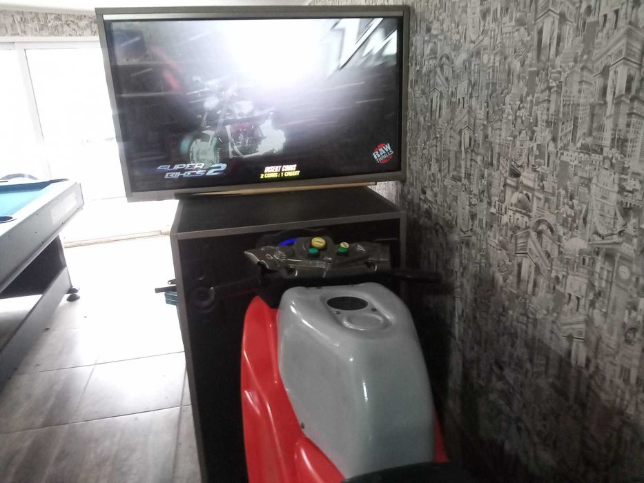 Мотор симулатор с монети