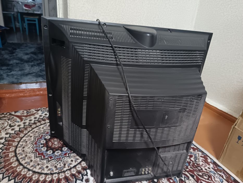 Продам телевизор LG