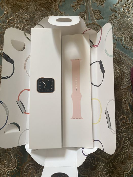Apple watch series 5 40мм