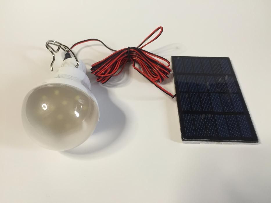 Светодиодная лампа с солнечной панелью