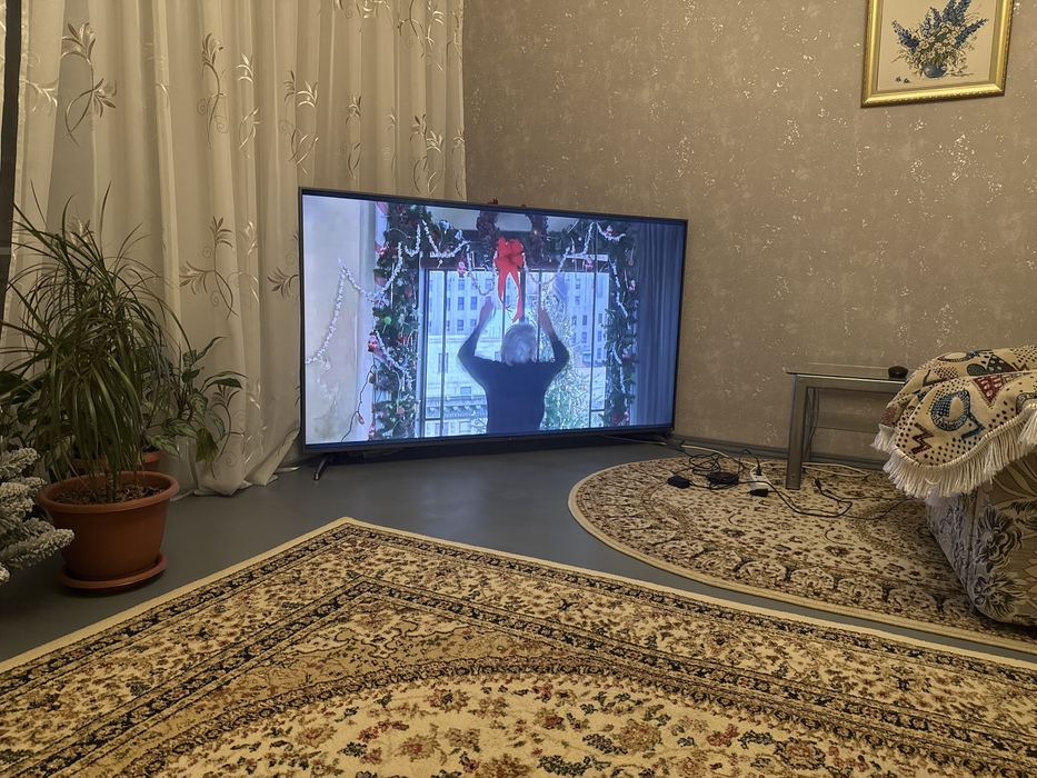 Продаю телевизор Dexp 75 диагональ