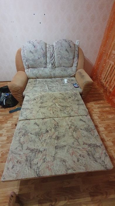 Отдам даром раскладной диван