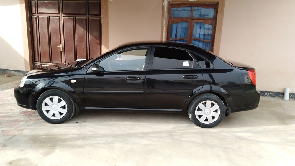 Продается авто машина лассети