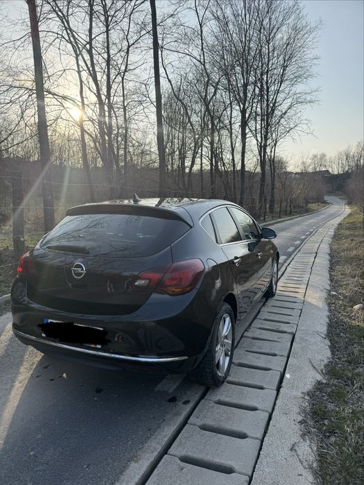 OPEL Astra 2012 — imagine 4