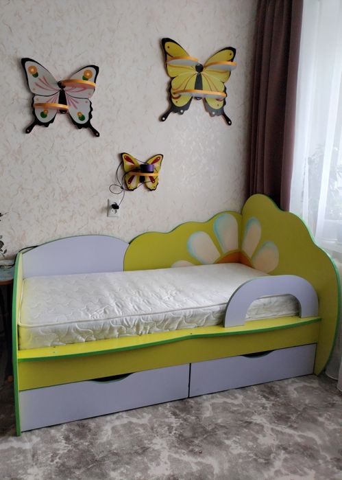 Продам детскую кровать 160/80