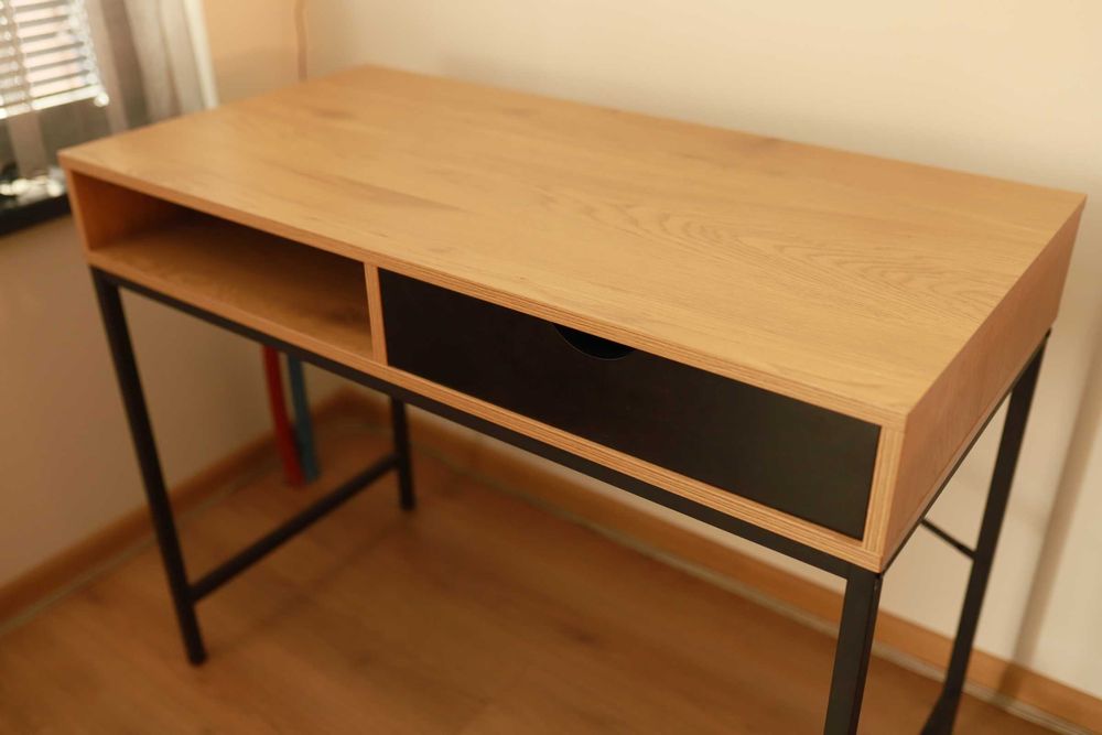 Бюро с чекмедже (Топъл Дъб)