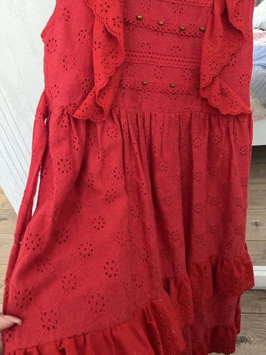 Детское платье красное