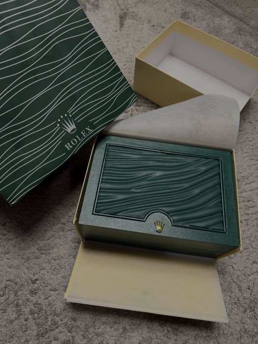 *R*o*l*e*x* часвоник