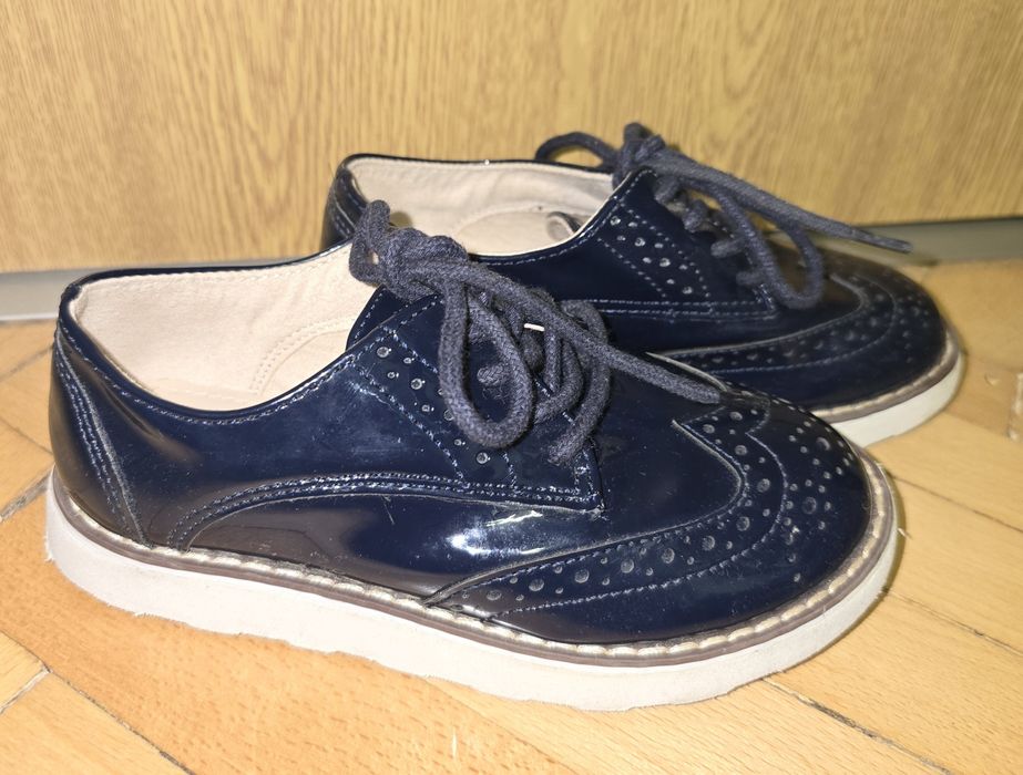 Zara обувки/маратонки 27 номерр