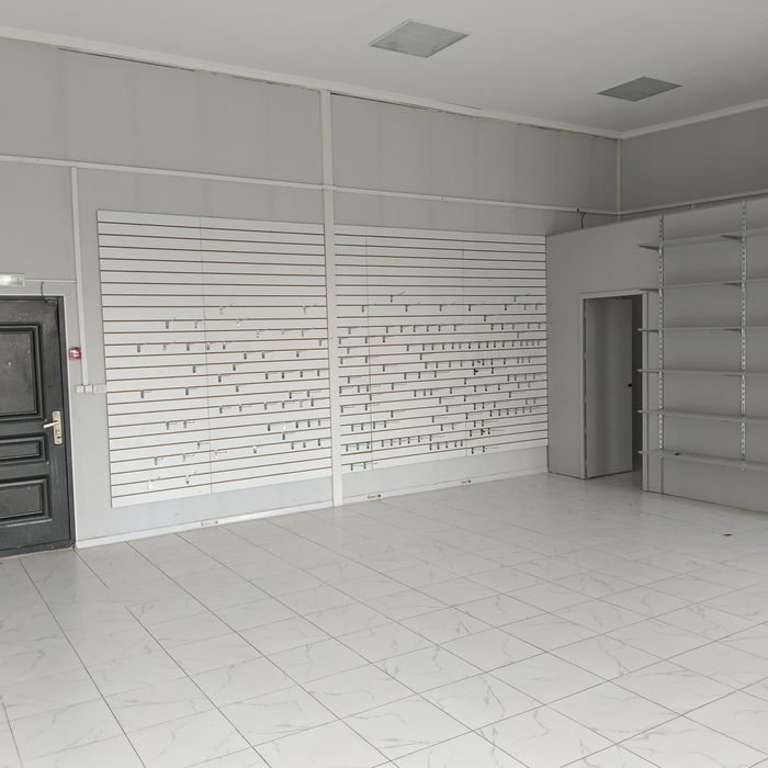 Сдаётся магазин  на долгий срок