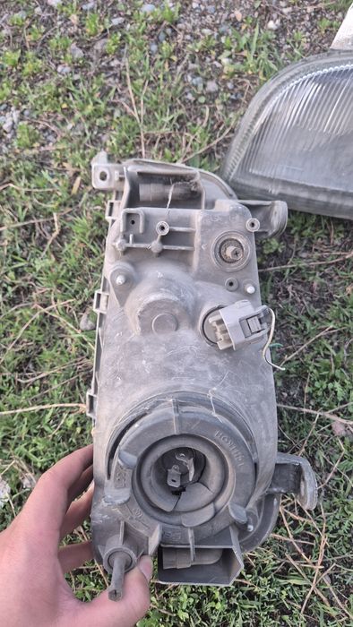 Фары на Toyota rav4 98