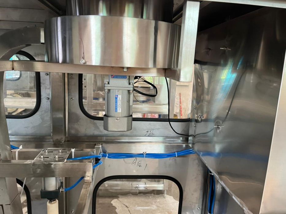 Линия розлива 19 л. Сув куйиш линияси 19 литр.