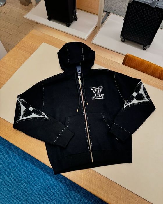 Louie Vuitton горнище