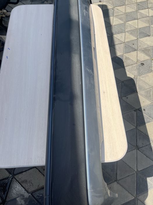 Продам здний пампер на меседес W124