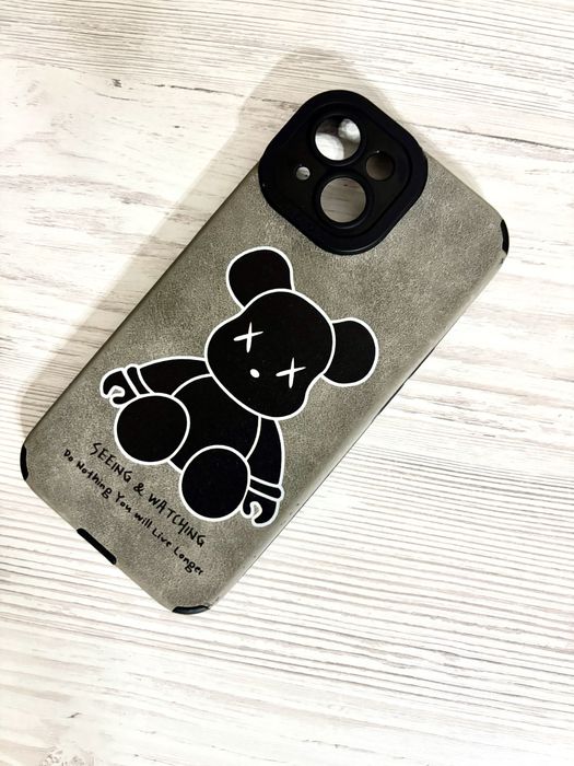 Чехлы на айфон 15