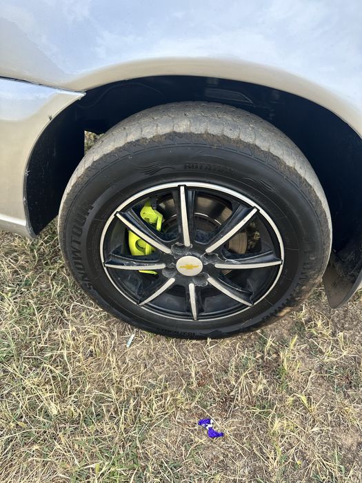 Продам Титановые диски с шинами