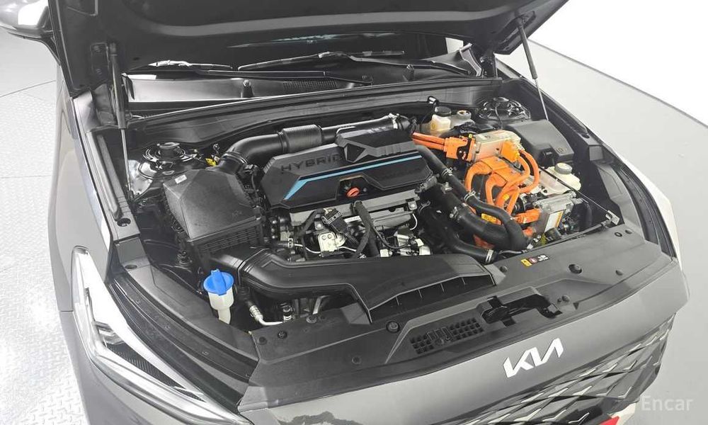 Kia K8 Signature Hybrid 2022 | 1.6 Turbo | 43 000 км | $19 366