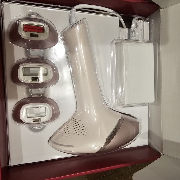 Фотоепилатор IPL Philips Lumea Seria 9000 BRI958/00, Сензор Smartskin,