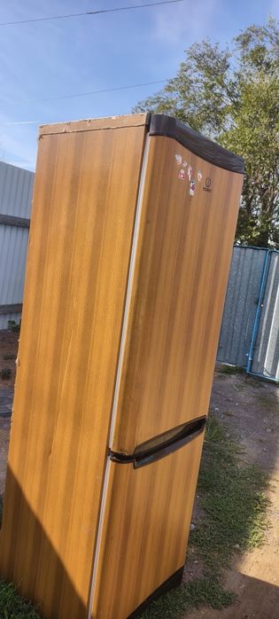 Продам холодильник indesit, в отличном состоянии