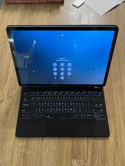 Samsung Galaxy Tab S9FE+ & Magic Keyboard