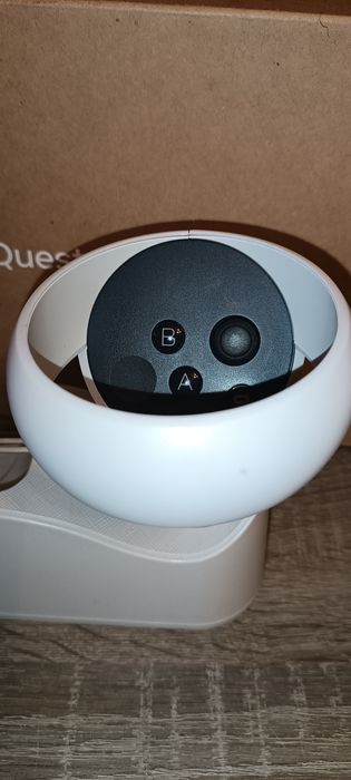 Meta Quest 2 128GB VR очила + зарядна станция + аксесоари | кутия