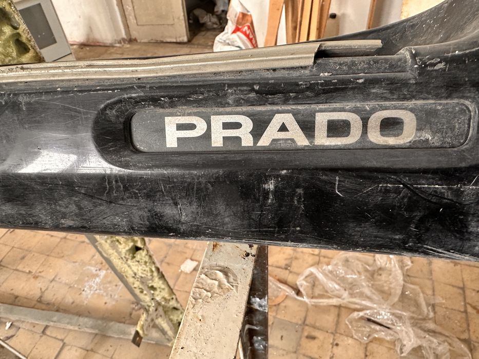 Продам левый порог прадо 120