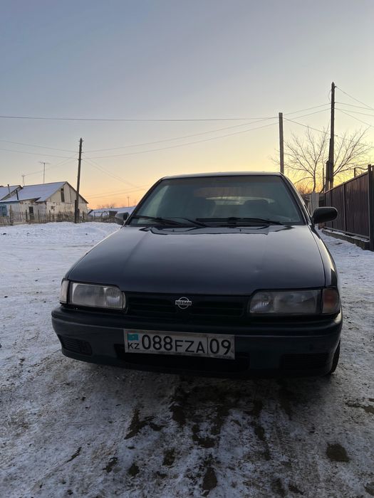 Ниссан Примера 1992