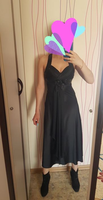 Вечернее чёрное платье