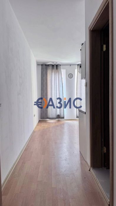 Продава се Едностаен апартамент в к.к. Слънчев бряг - 28 кв.м за 1000 €/кв.м - Снимка #1