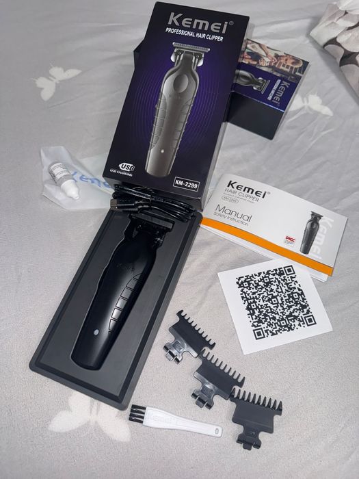 Mașină de tuns Kemei KM-2299 – Nouă, sigilată