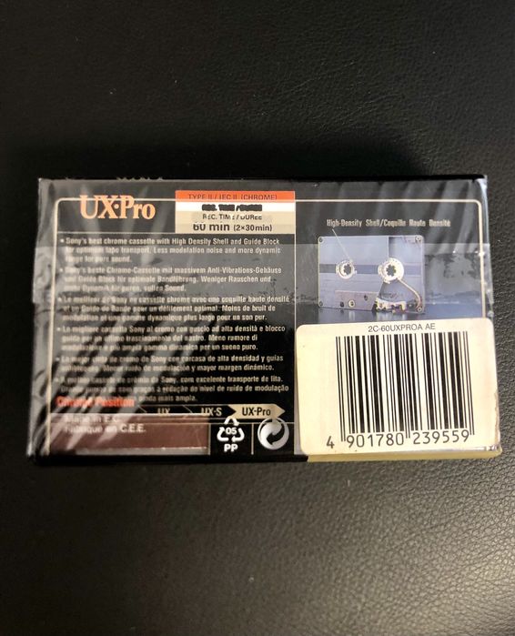Vând 2 casete audio Sony UX-Pro 60 minute complet noi, sigilate