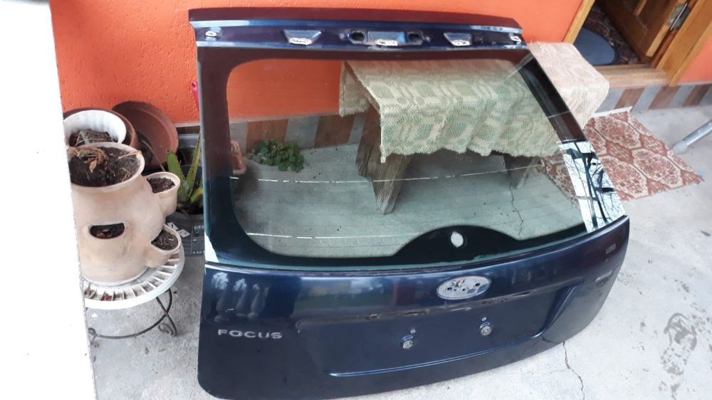 Haion Ford Focus 2 hatchback