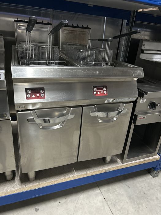 Friteuza dubla 22L,profesionala,LINIA 900,horeca,GAZ / GPL,Angelo Po