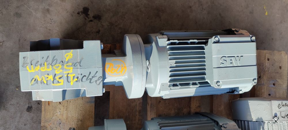 Motor electric trifazat cu reductor, 1.5kW, 58rpm, 380V