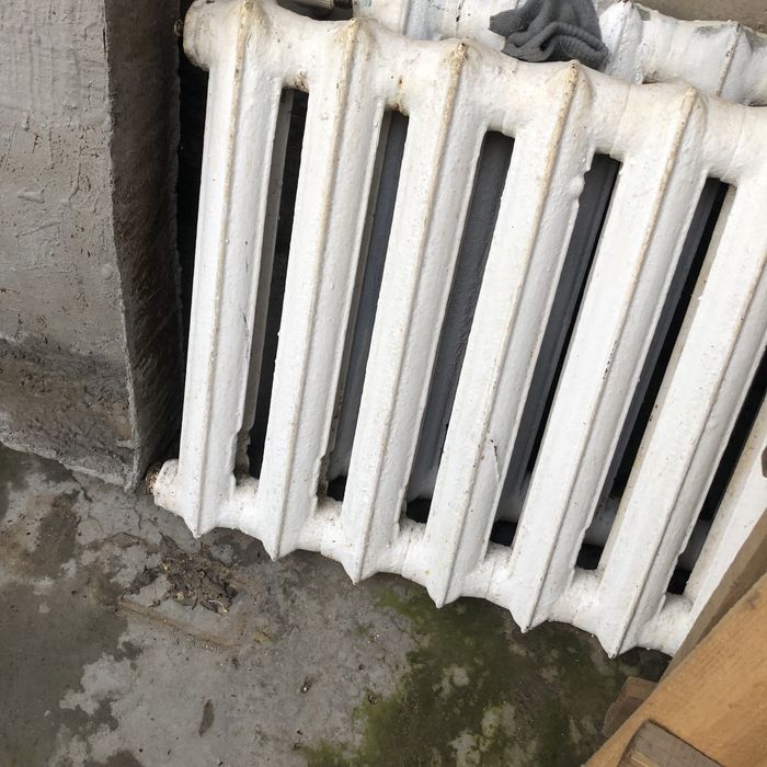 Продам батарей чугунные б/у