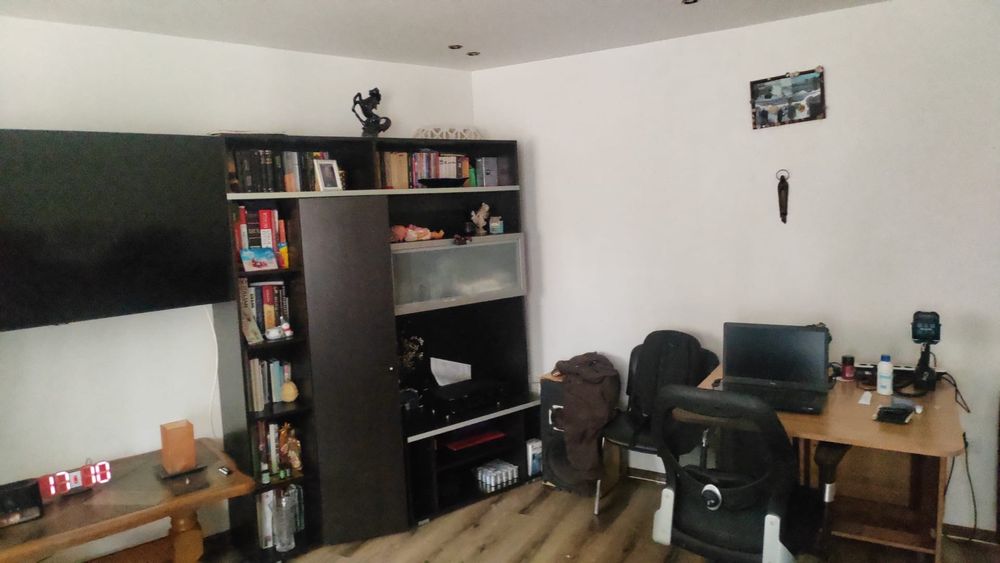 Apartament cu 3 camere decomandate de vânzare – parter zona Nord, strada Calugareni