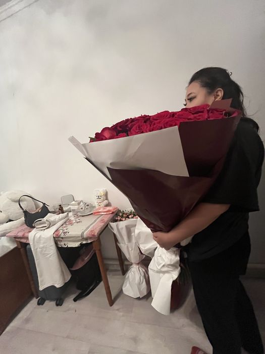 Метровой роза 51 штук