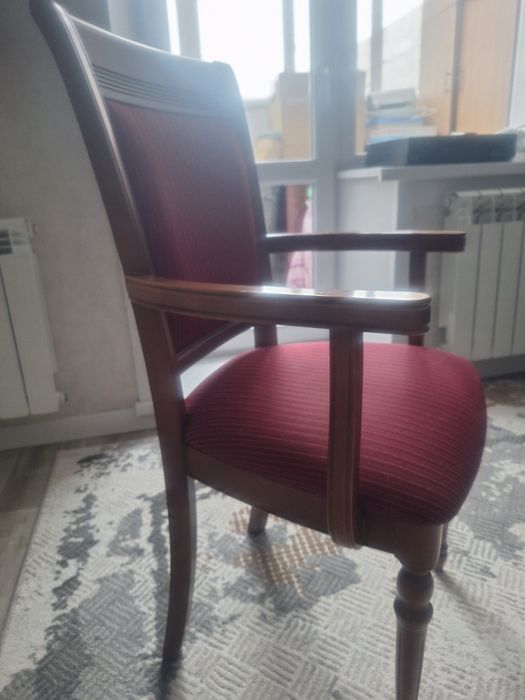 Продам стулья 6 шт