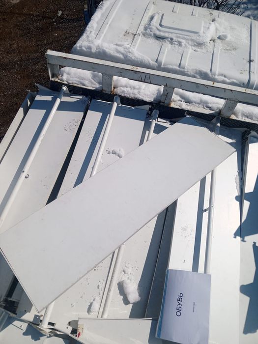 Стеллаж витринный