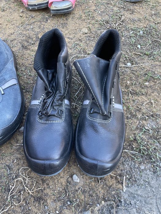 Етіктер 44-45 размерлер сатылады