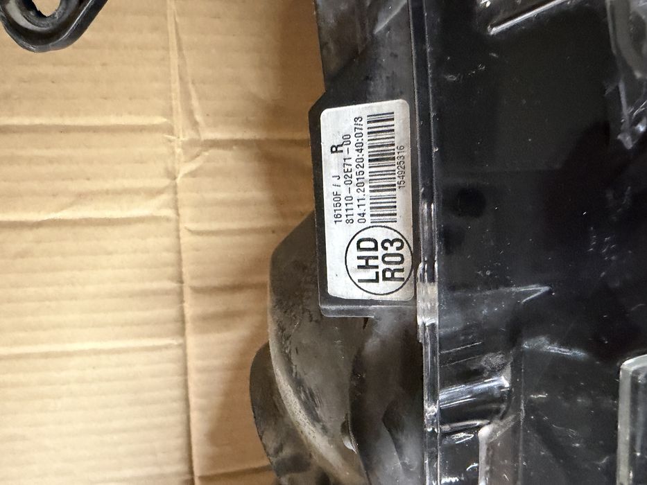 Far stanga / dreapta Toyota Corolla e16 HalogenLed 2013/2014/2015/2016