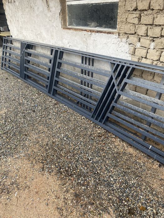 металическая ограждение