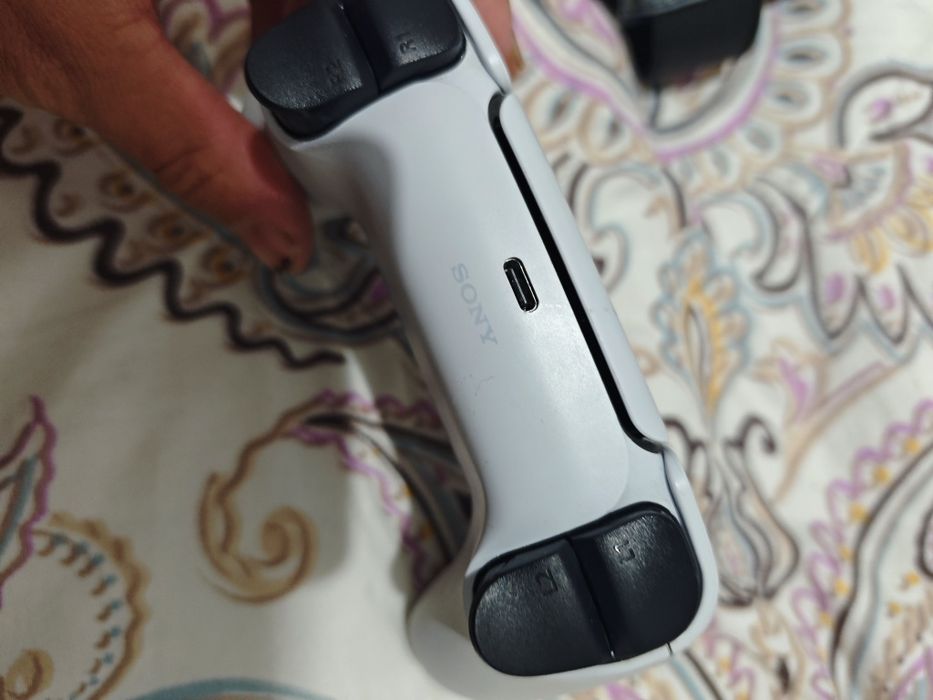 Продам геймпад Dualsense PS5