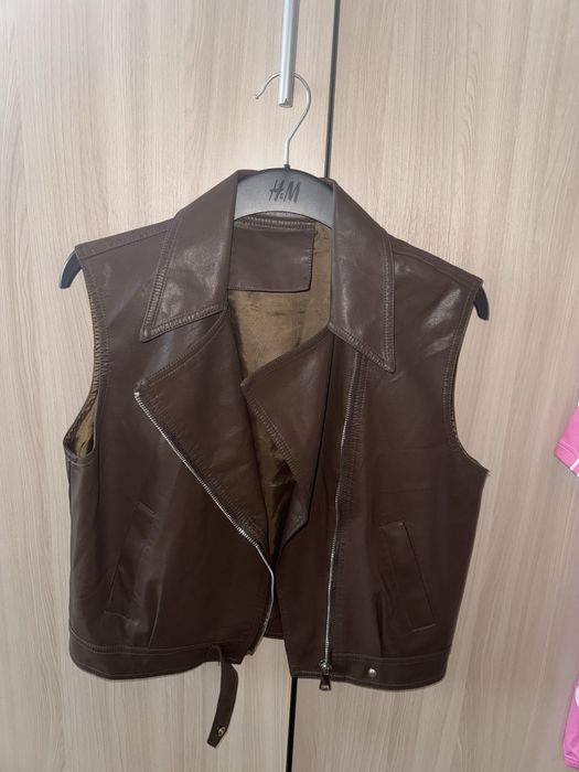 Безрукавка, состояние хорошее.