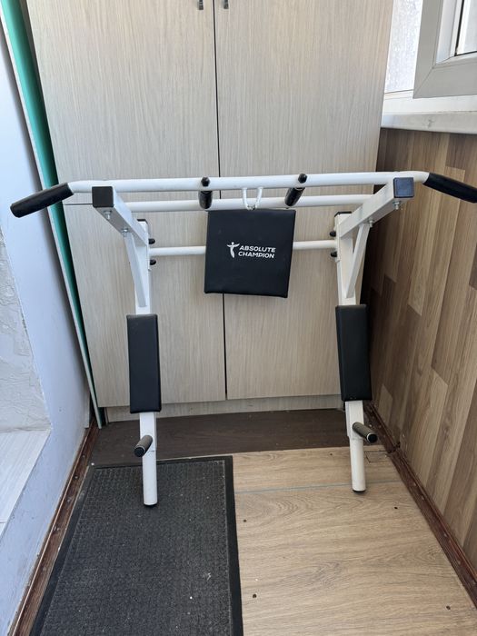 Турник и боксерская груша