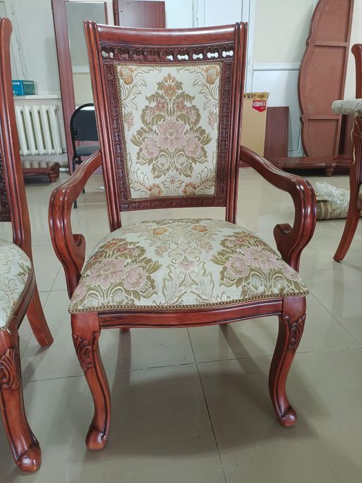 Мебель для дома в отличном состоянии.