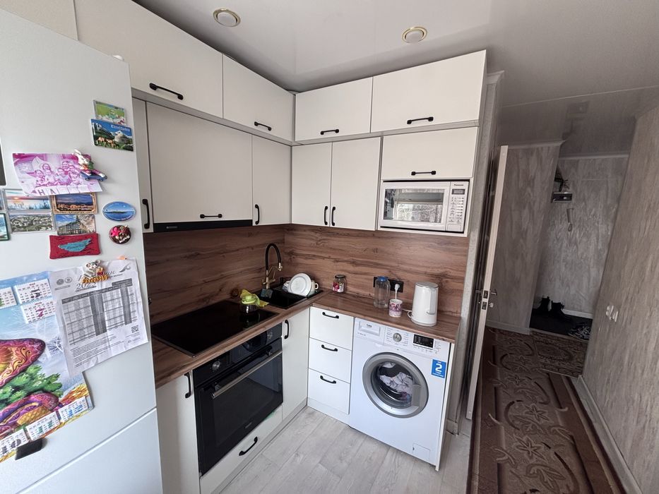 Продам трехкомнатную квартиру