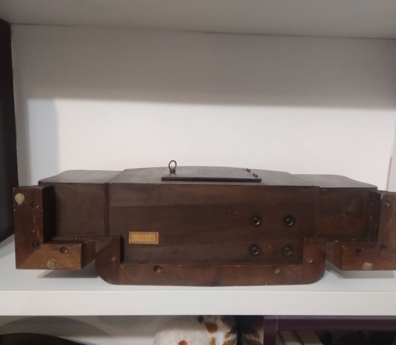 Se vinde ceas mecanic semineu T. B.Germany anii 1960 -70