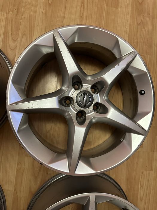Jante Opel / Penta Star R18
