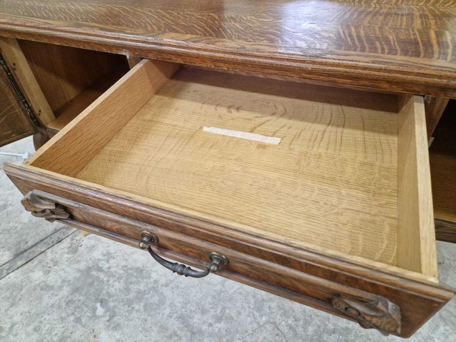 Тоалетка пълен масив с тройно фасетно огледало в стил "ЛУИ XV"